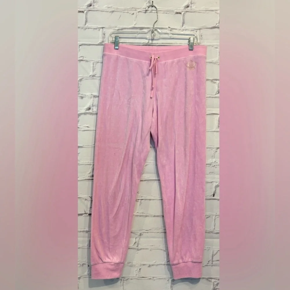 Juicy Couture's Pink Velour J Bling Tracksuit - Médium Bottoms